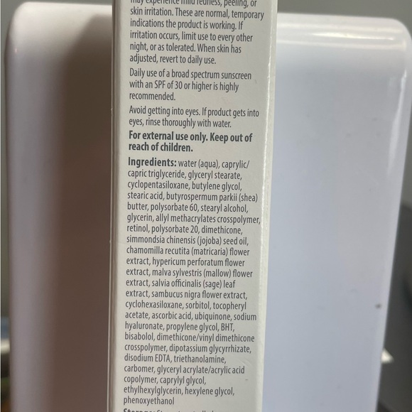 Obagi White Moisturizer Retinol Cream - Picture 2 of 2